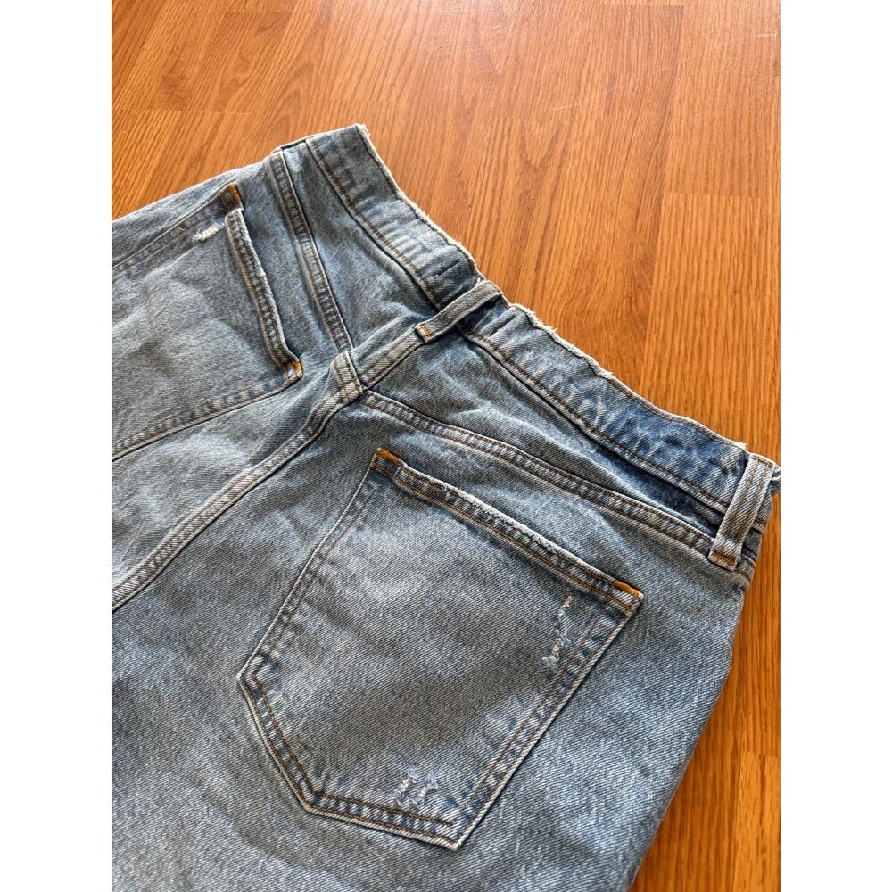 Abercrombie & Fitch Curve Love High Rise Dad Short - Picture 4 of 6